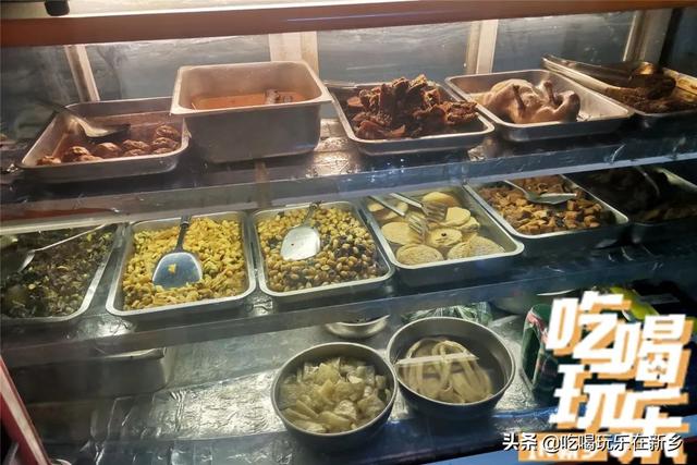 五丰清河老街灌汤小笼包280克价格（这家92年老牌卤菜店）(5)