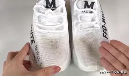 网面白鞋怎么能洗的更白更干净，白网鞋用什么办法清洗比较白？