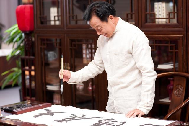 人到中年“病机四伏”，做到“四忘、三慢”，长寿不请自来