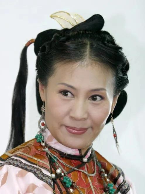 演员黄杨:经典小品女演员都去哪了？有的离世，有的模样大变，有的飞黄腾达