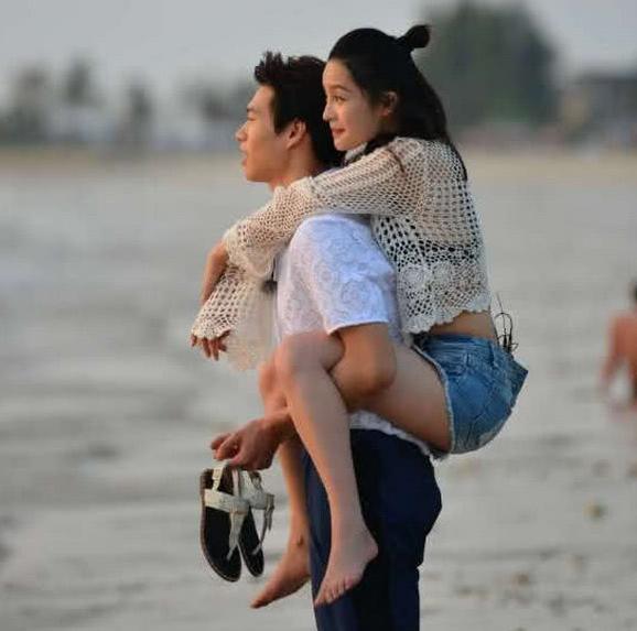 这档综艺节目,而魏大勋和李沁这对真是甜到了很多人,其实现实中两个人