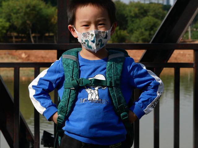 GMT for Kids轻巧护脊儿童书包：背负梦想×轻装上阵