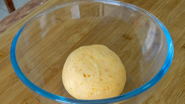 春天，女人想少用化妆品，多吃6种“紫色食物”，常吃脸色更红润
