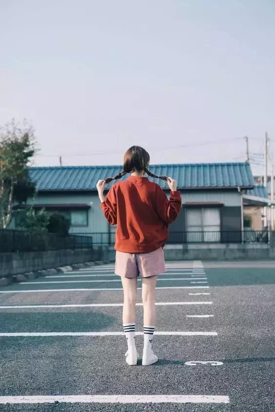 晚安心情短语190104：我的心是旷野的鸟，在你的眼睛里找到了天空