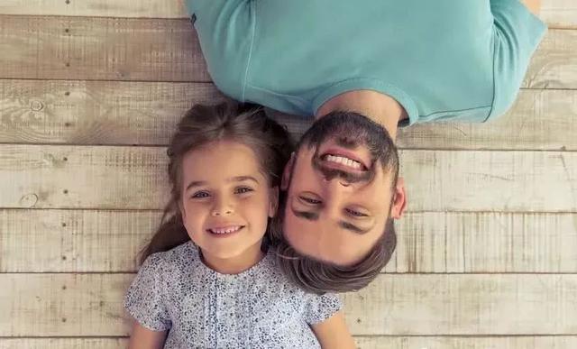 优秀的孩子后面，都站着有钝感力的父母