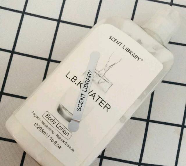 气味图书馆凉白开身体乳好吗