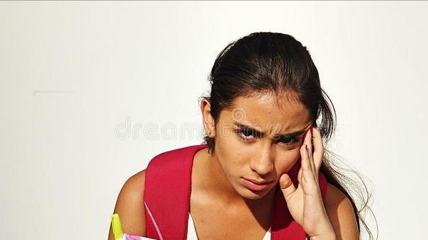 为什么很多人年纪轻轻，总想睡觉，没有力气？医生：这因素是关键