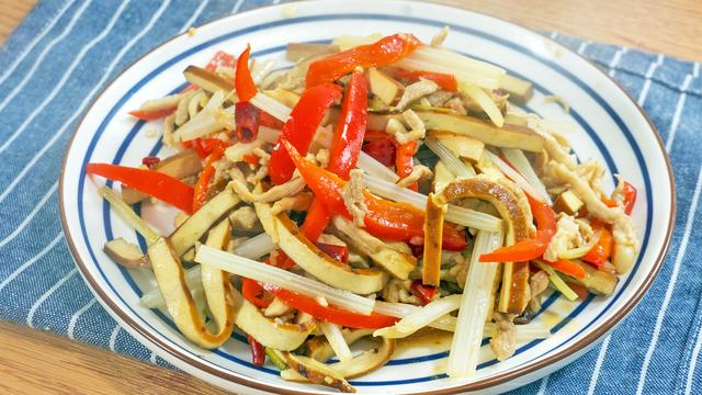 阳春三月，养肝“黄金期”，10食物要多吃，滋阴养肝，越吃越年轻