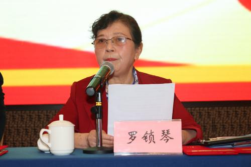 九九重阳情暖东岭丨 身在东岭村我感到很幸福 东岭村老人欢度重阳节 Go游戏