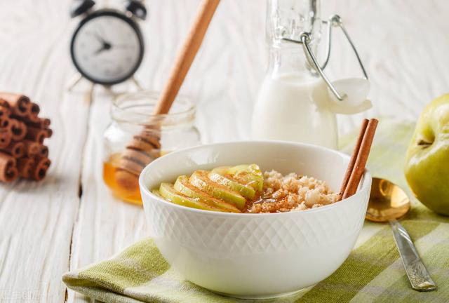 冬天常给宝宝喝这几种粥，清淡、营养好吸收