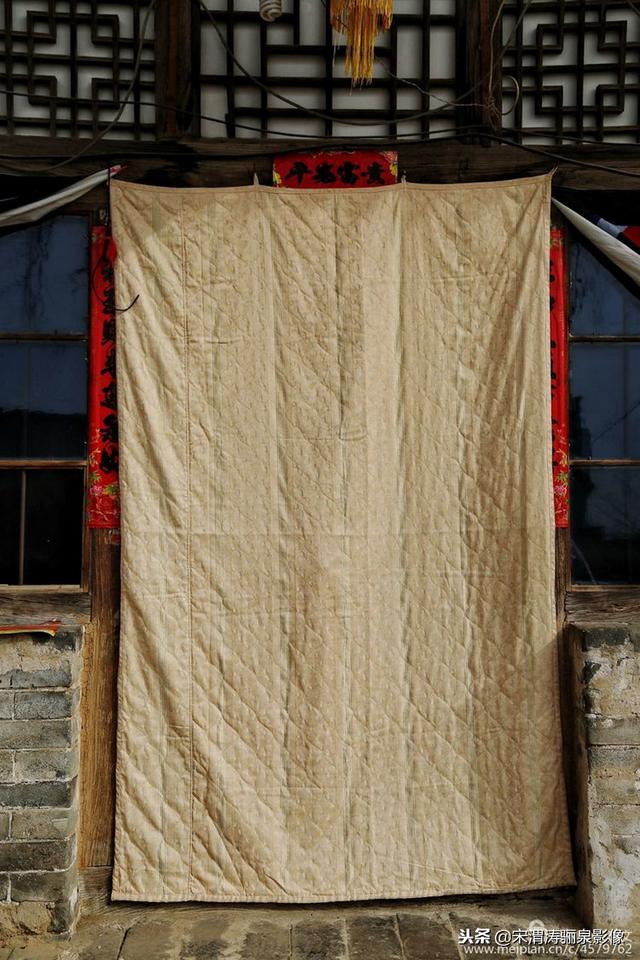 陕北门帘图案(陕西窑洞拼布门帘大全)