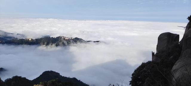 九华山天台景区旅游必游景点攻略（初冬已至九华山花台天台景区上演一出九华飞天好剧）(5)