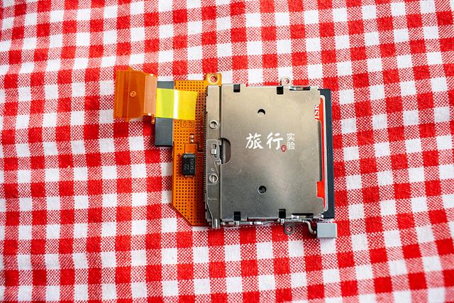 佳能5d4和手机拍照对比（拆解佳能全幅单反5D）(16)