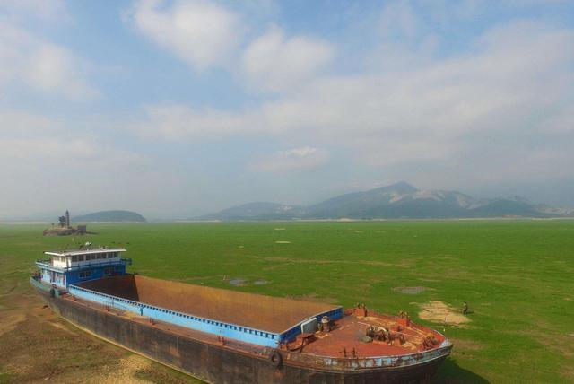 中国最大的淡水湖是，鄱阳湖是我国最大的淡水湖,湖面面积？