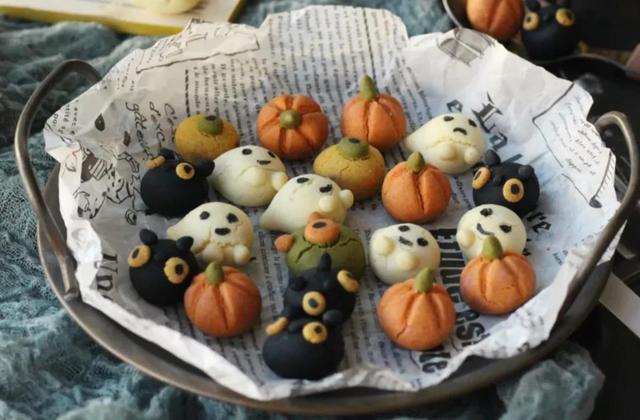 双语带娃！低幼宝宝们的万圣夜还可以这样过？