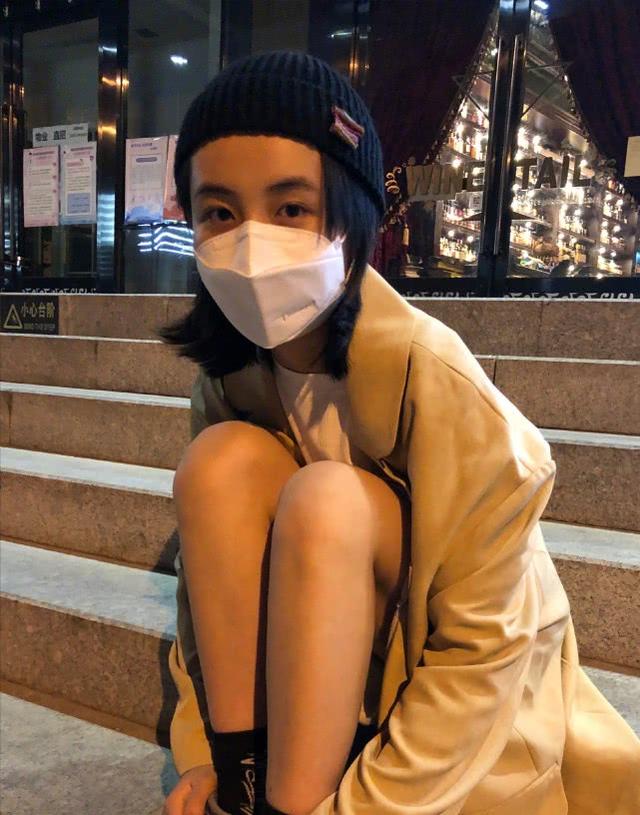 张子枫微博（张子枫微博照片）