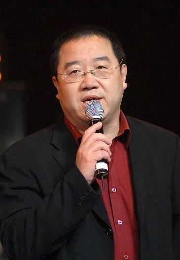 英巴彦:英达小儿子：爸爸因妈妈被骂抛妻弃子，他为国争光比异母哥哥争气