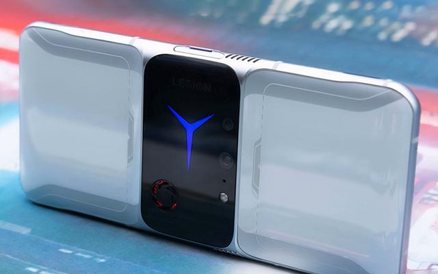 从5299元跌至3499元，18GB+256GB，从高端市场跌至中端市场