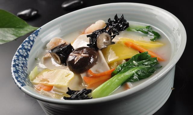 三鲜汤怎么熬更好吃,广东人做的三鲜汤为什么那么好喝