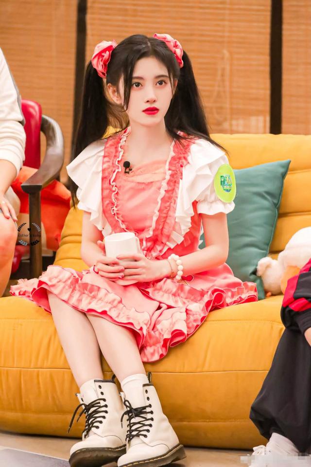 鞠婧祎以前的图片(鞠婧祎以前的图片好看)-天晟网