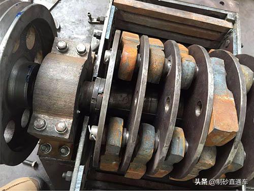 1000型制砂机高锰钢锤头定制