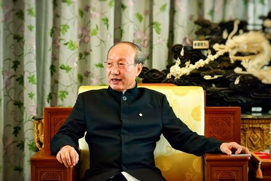 海航疯狂扩张28年，吃斋念佛的陈峰，却为方大集团做了嫁衣