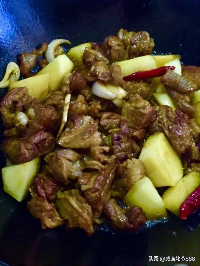 炒着吃好吃又便宜的牛肉部位（买点价廉筋头巴脑这样做）(5)