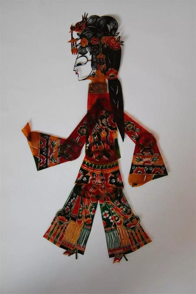 东北秧歌舞蹈扇妞滦州皮影是中国皮影戏三大流派之一