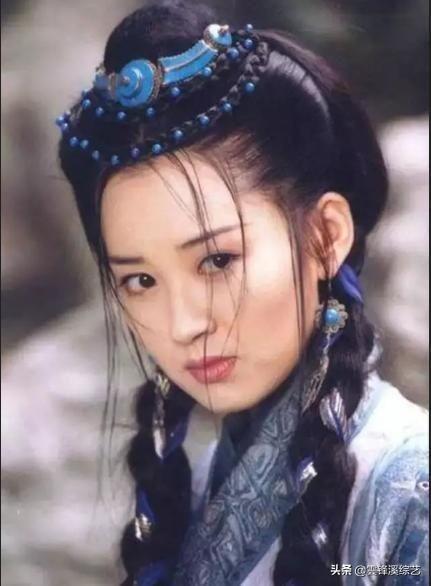 许晴为什么被冯小刚喜欢（51岁许晴与知名导演冯小刚的关系被扒出）(12)