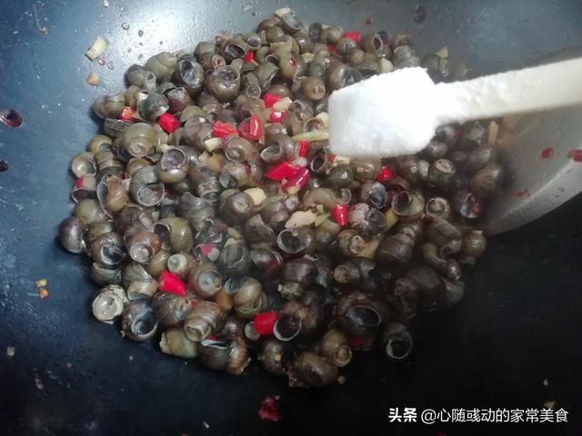 炒田螺的做法