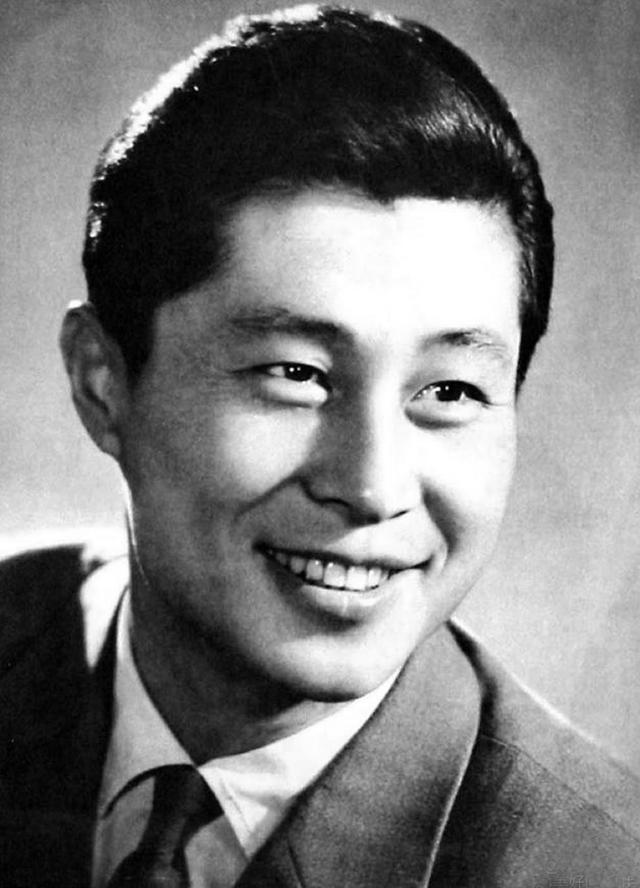 田华简介:无绯闻，不滥情，人人清白干净，这7位老艺术家，才是演艺圈清流