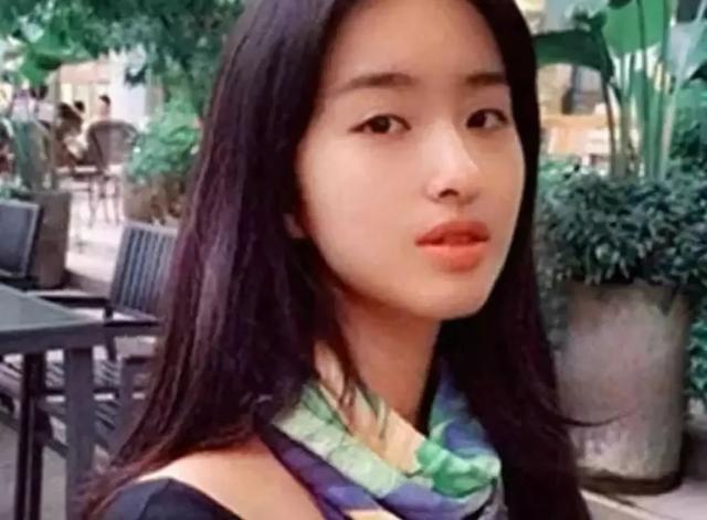 传杨采钰嫁陈金飞:杨采钰陈金飞领证结婚是真的吗杨采钰陈金飞领证结婚具体什么情况