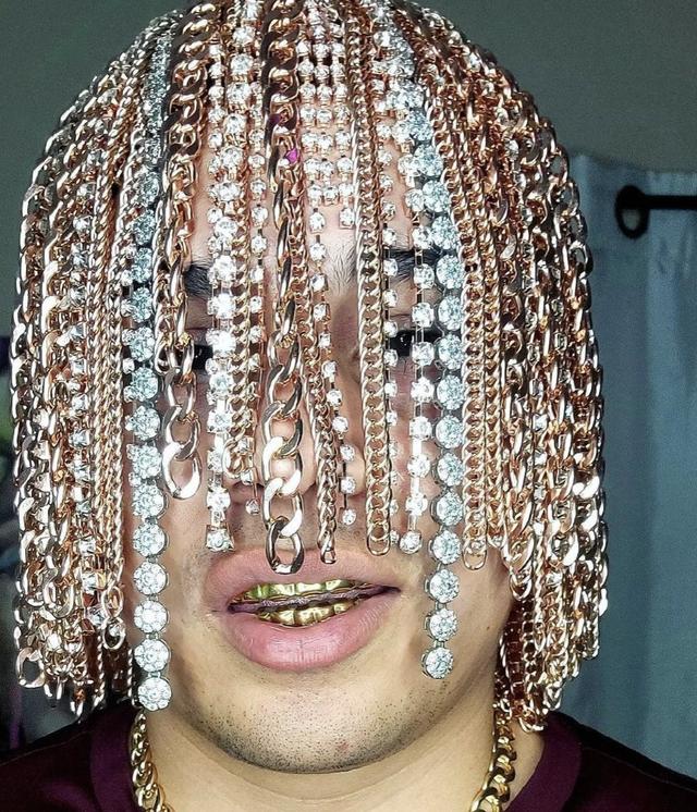 人類迷惑行為大賞 頭皮植金鍊 腦門鑲鑽石 外國人有多瘋狂 Kks資訊網