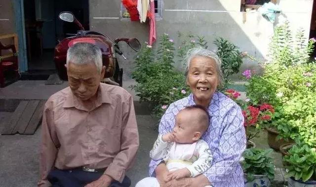 [云端七彩云微信步数修改]，一个媳妇写给婆婆的一封信