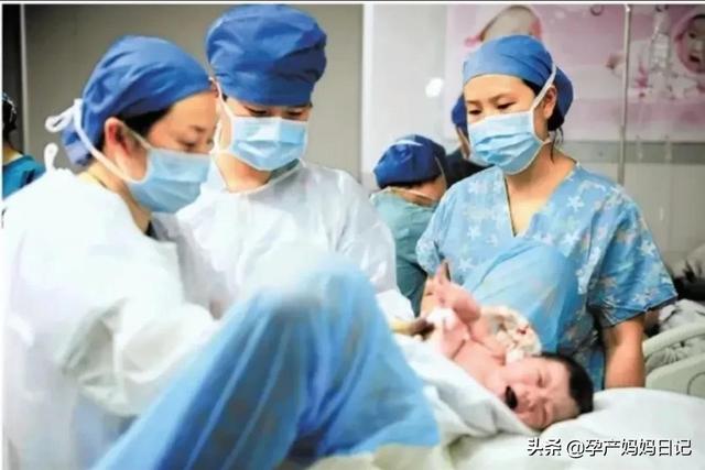 本来不喜欢小孩子很抵触做妈妈，觉得有老公和狗狗已经很幸福了②