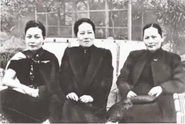 宋氏三姐妹最后的晚餐：定制一六斤大月饼，全家小心维护大姐戒令