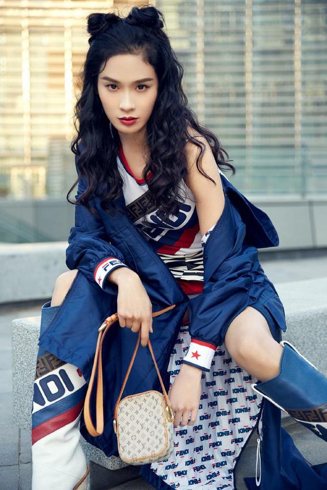 演员何杜娟写真,1990年出生的女星广东的何杜娟