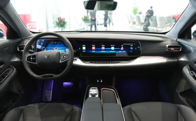 超长708公里真实续航，华为鸿蒙系统加持，买极狐阿尔法S真香