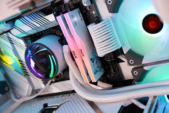 高顏值雪武戰姬純白主題，i7 11700K配RTX3070水冷主機方案
