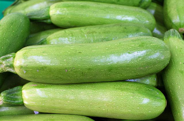 不建议常吃的6种蔬菜，自查下，看看有没有你经常吃的？