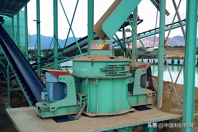 石英破碎机护板用什么钢板