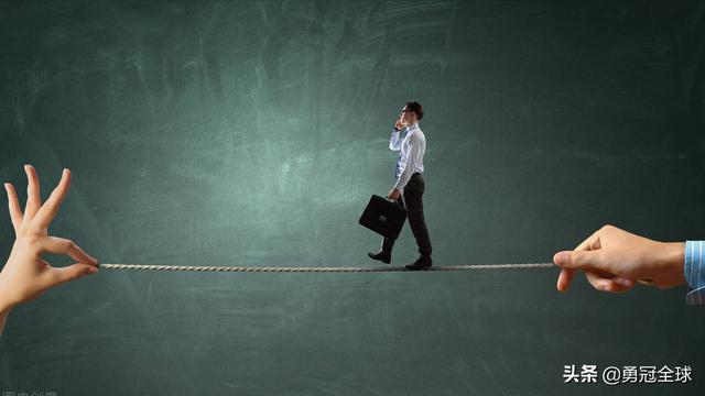 打老虎拍苍蝇:政法打老虎拍苍蝇、教育整治校外培训、演艺治理乱象，下个是谁？