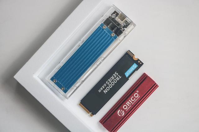 ORICO迅龙固态硬盘和M2硬盘盒体验，拆装自由存储速度也很快