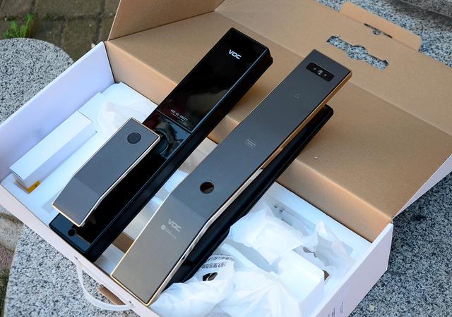 VOC人脸识别智能门锁T11 Face：确认过眼神，这是值得信赖的指纹锁
