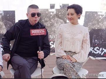 许晴为什么被冯小刚喜欢（51岁许晴与知名导演冯小刚的关系被扒出）(17)