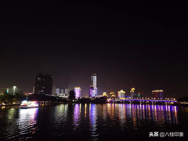 广西工程灯光展举行