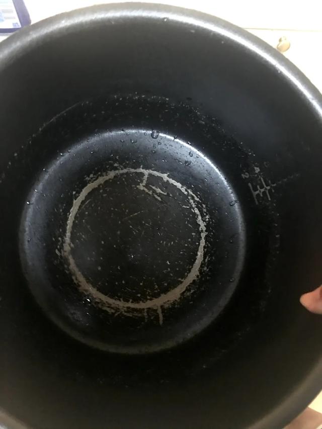 洗碗机的工作原理是什么（新买的洗碗机居然洗不了碗）