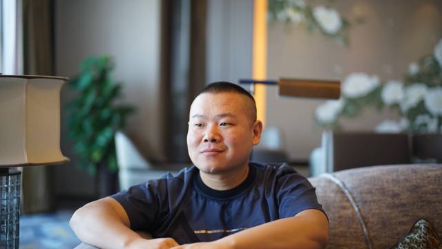 岳云鹏想家了，那是他再也回不去的童年，再也见不到的父亲