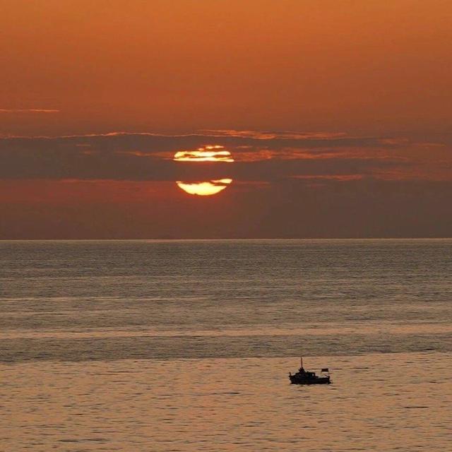 夕阳文案温柔短句关于日落的温柔文案英文