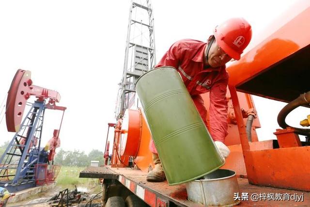 湖北建筑八大员材料员考试时间武汉建筑八大员材料员测试题